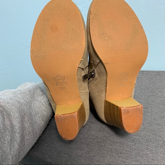 Tan Heeled Booties - Picture 8 of 8